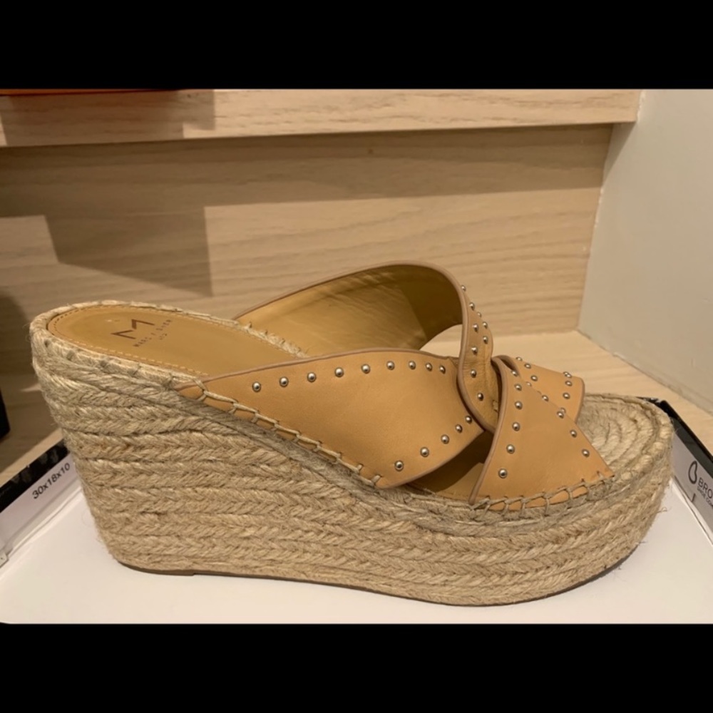 Marc Fisher Wedges